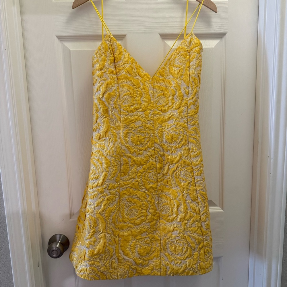 Alice + Olivia Yellow Floral Mini Dress NWT - Picture 4 of 9